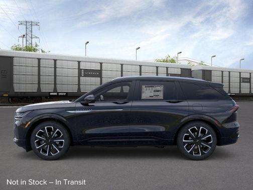 INFINITE BLACK MET CC 2026 Lincoln Nautilus Reserve