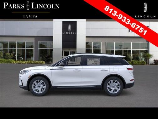 Pristine White Metallic Tri-Coat 2026 Lincoln Corsair Premiere