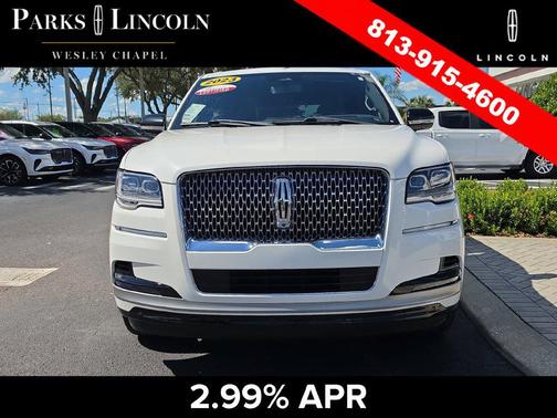 Pristine White Metallic Tri-Coat 2023 Lincoln Navigator Reserve