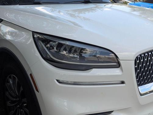 Pristine White 2021 Lincoln Aviator Reserve AWD