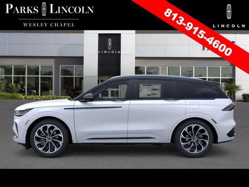 White Platinum Metallic Tri-Coat 2026 Lincoln Nautilus Reserve