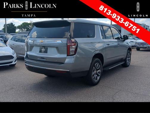 Sterling Gray Metallic 2024 Chevrolet Suburban LT