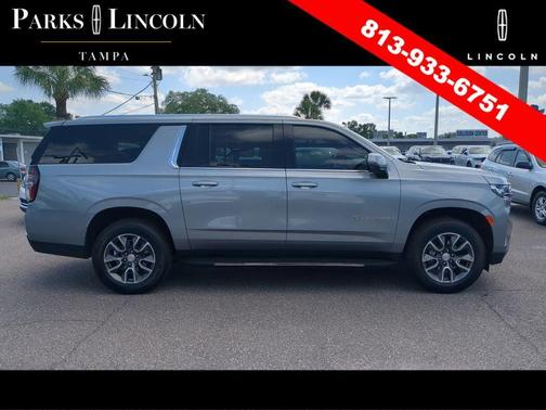 Sterling Gray Metallic 2024 Chevrolet Suburban LT