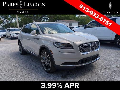 Ceramic Pearl Metallic Tinted Clearcoat 2023 Lincoln Nautilus Reserve