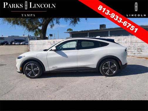 2022 Ford Mustang Mach-E Select