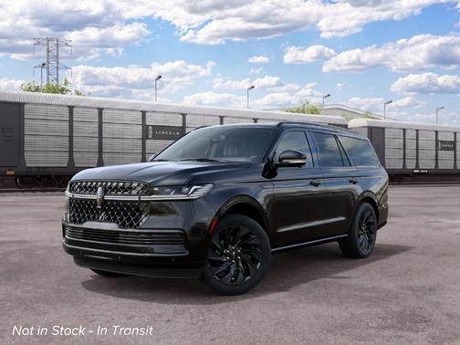 Infinite Black Metallic Clearcoat 2027 Lincoln Navigator Reserve