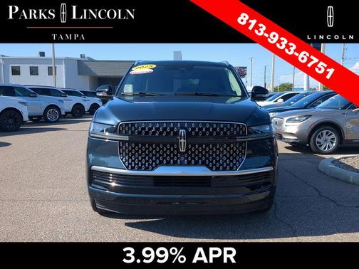 Flight Blue Metallic Clearcoat 2025 Lincoln Navigator Reserve