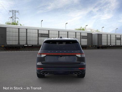 Infinite Black Metallic Clearcoat 2026 Lincoln Aviator Reserve