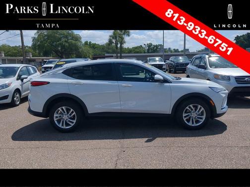 Summit White 2024 Buick Envista Preferred FWD