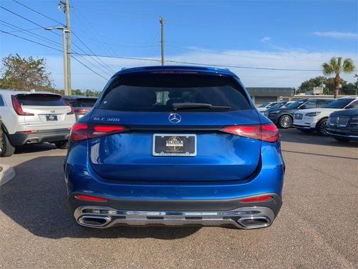 2023 Mercedes-Benz GLC 300 Base