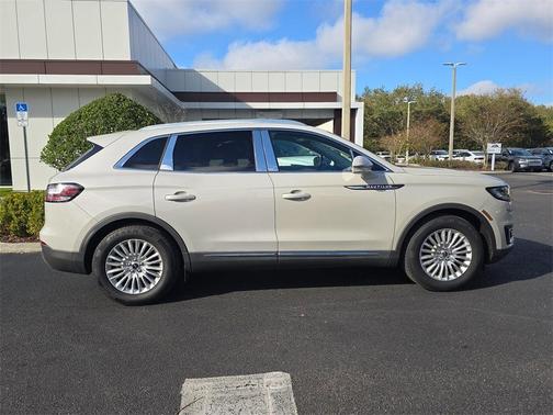 2019 Lincoln Nautilus Standard