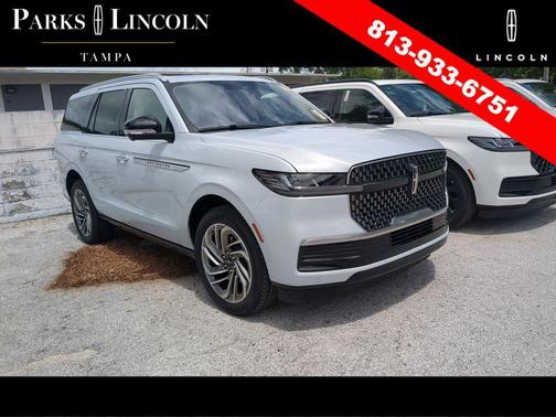 CRYSTAL WHITE METALLIC CC 2025 Lincoln Navigator Reserve