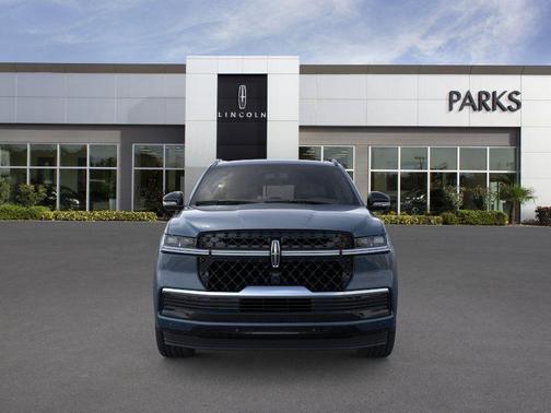 FLIGHT BLUE METALLIC CC 2026 Lincoln Navigator Reserve