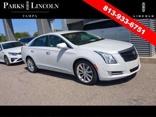 Crystal White Tricoat 2017 Cadillac XTS Luxury