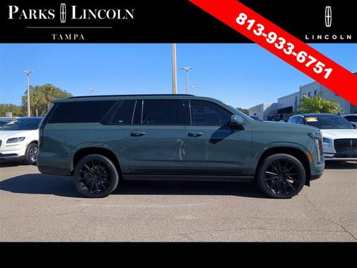 2025 Cadillac Escalade ESV Sport