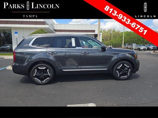 Gravity Gray 2024 Kia Telluride S