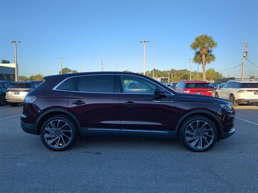 2022 Lincoln Nautilus Reserve