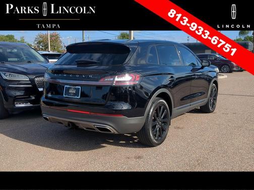INFINITE BLACK MET CC 2023 Lincoln Nautilus Reserve
