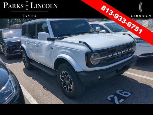 OXFORD WHITE 2024 Ford Bronco Outer Banks