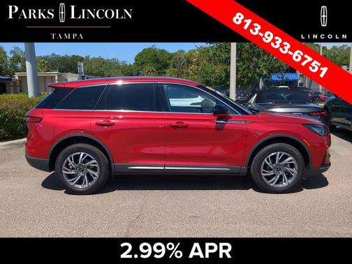 RED CARPET MET TC 2023 Lincoln Corsair Standard