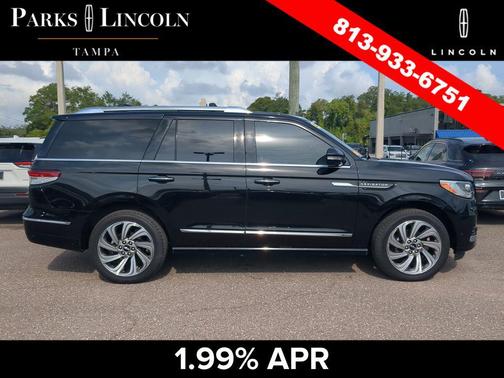 INFINITE BLACK 2022 Lincoln Navigator Reserve