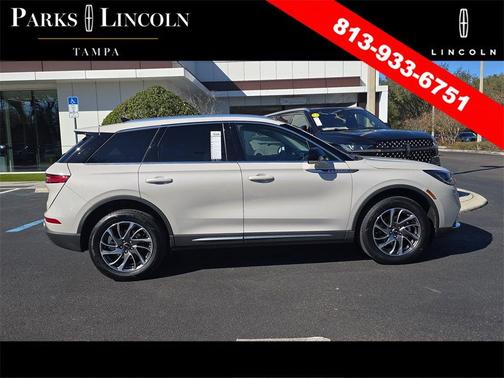 2022 Lincoln Corsair Standard