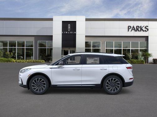 PRISTINE WHITE MET 3C 2026 Lincoln Corsair Reserve