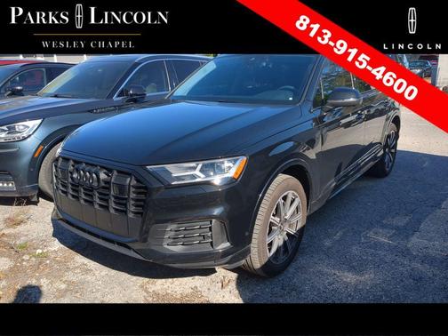 Mythos Black Metallic 2023 Audi Q7 45 Premium Plus