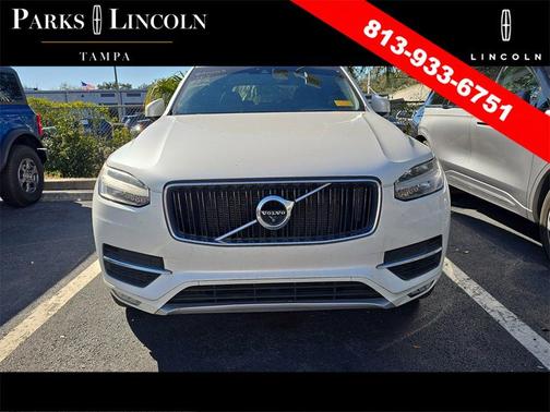 2017 Volvo XC90 T6 Momentum
