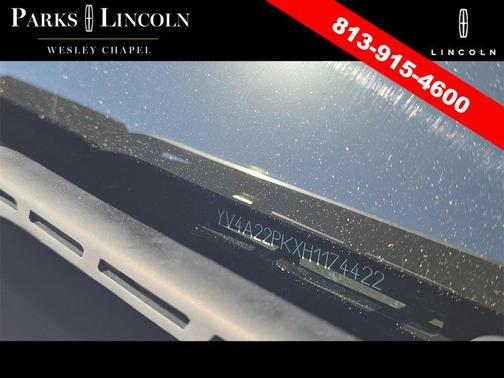 2017 Volvo XC90 T6 Momentum