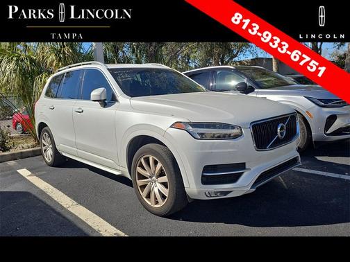 2017 Volvo XC90 T6 Momentum