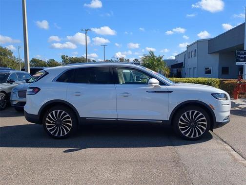 2022 Lincoln Nautilus Black Label