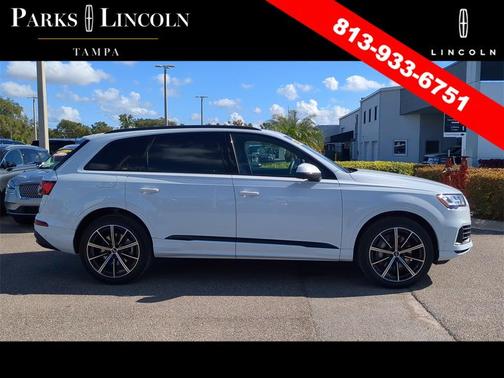 2023 Audi Q7 55 Premium Plus