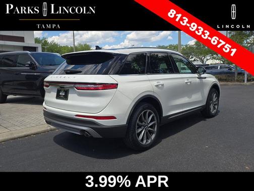 PRISTINE WHITE MET 3C 2022 Lincoln Corsair Standard