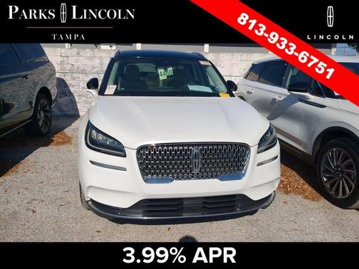 Pristine White Metallic Tri-Coat 2022 Lincoln Corsair Standard