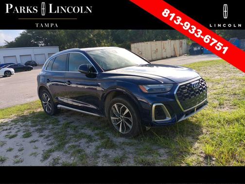 Navarra Blue Metallic 2024 Audi Q5 45 S line Prestige