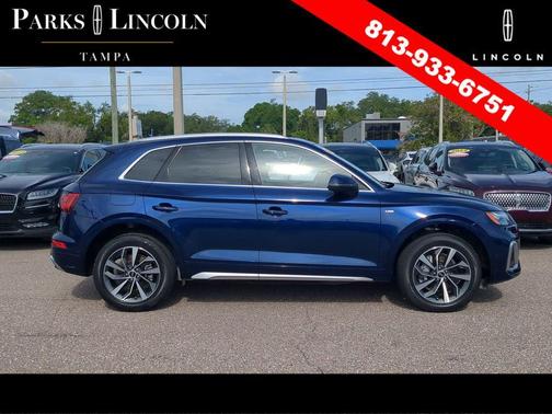 Navarra Blue Metallic 2024 Audi Q5 45 S line Prestige