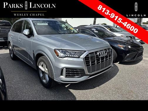 2024 Audi Q7 45 Premium Plus