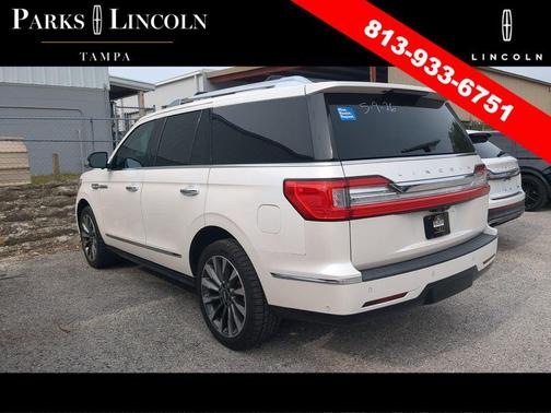 WHITE PLATINUM TRI-COAT MET 2018 Lincoln Navigator Select