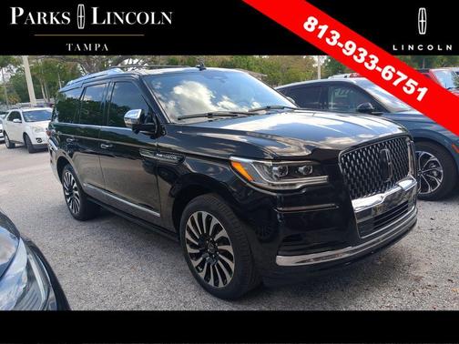 Infinite Black Metallic Clearcoat 2022 Lincoln Navigator Black Label
