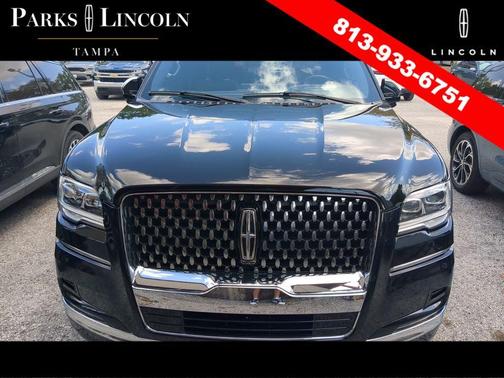Infinite Black Metallic Clearcoat 2022 Lincoln Navigator Black Label
