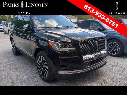 Infinite Black Metallic Clearcoat 2022 Lincoln Navigator Black Label
