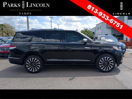 2022 Lincoln Navigator Black Label