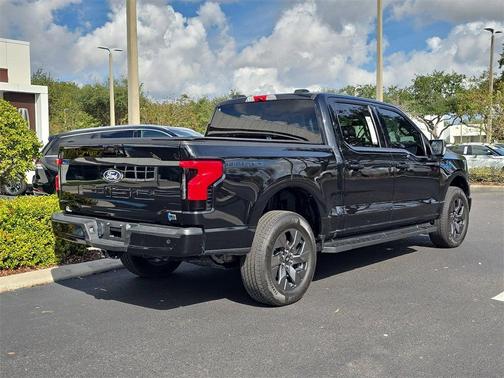 2024 Ford F-150 Lightning Flash