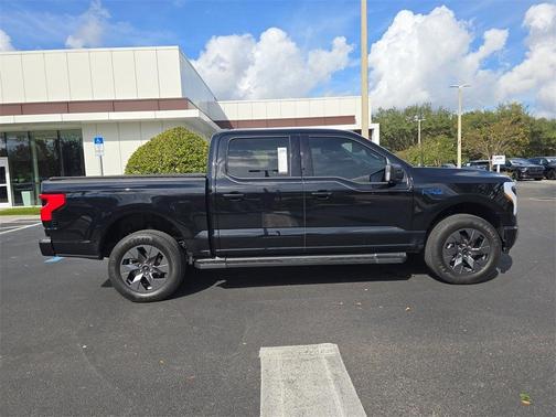 2024 Ford F-150 Lightning Flash