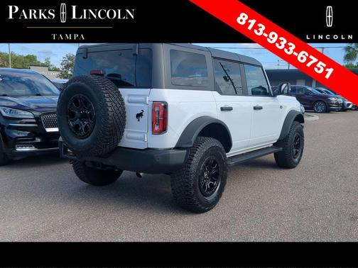 OXFORD WHITE 2023 Ford Bronco Wildtrak