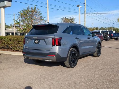 2024 Kia Sorento S
