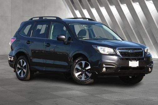 Photo 1 of 22 of 2018 Subaru Forester 2.5i Limited