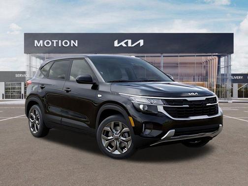 Fusion Black 2026 Kia Seltos LX