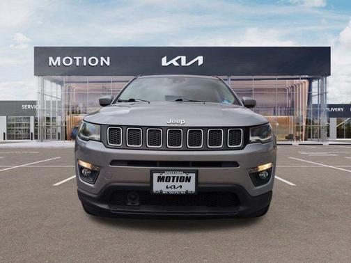 Billet Silver Metallic Clearcoat 2018 Jeep Compass Latitude